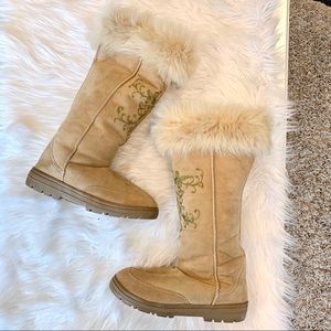 J Crew Embroidered Shearling Fur Lug Tan Boots 8